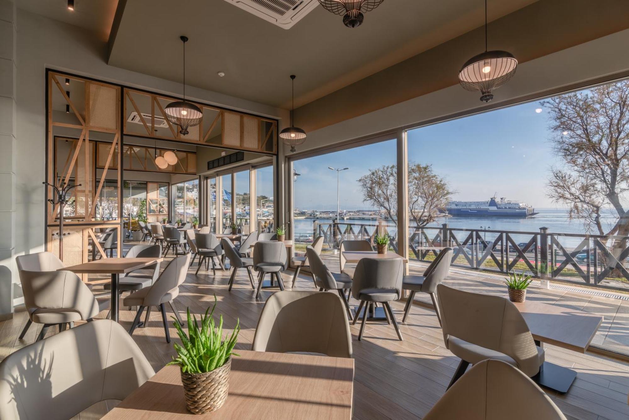 Hotel Avra